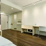 Premier 3*