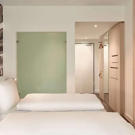 Super 8 By Wyndham Hotel Koblencja