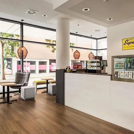 Super 8 By Wyndham 3*