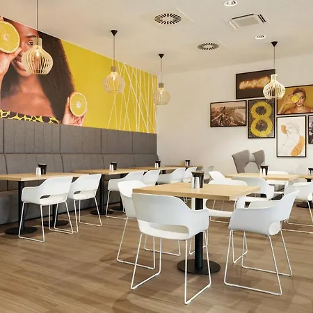 Super 8 By Wyndham Koblenz ホテル 3*