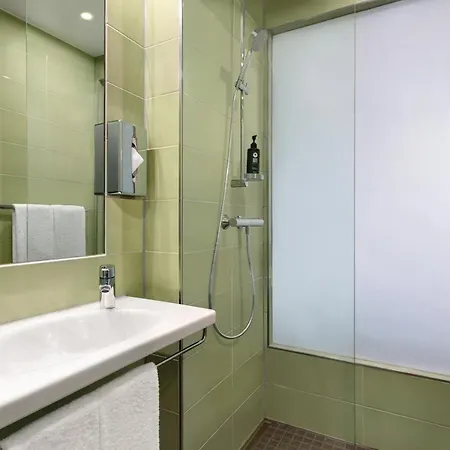 Super 8 By Wyndham Koblenz 3*