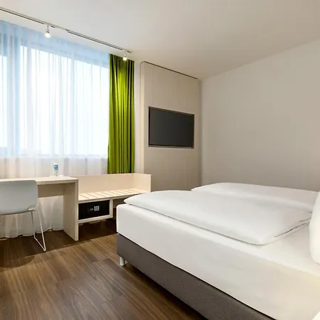 ホテル Super 8 By Wyndham Koblenz 3*