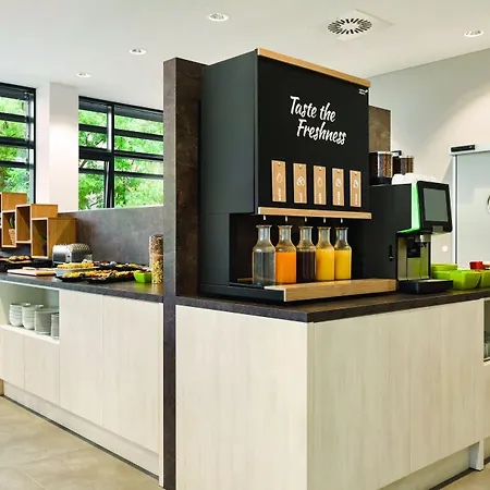 Super 8 By Wyndham 酒店 3*