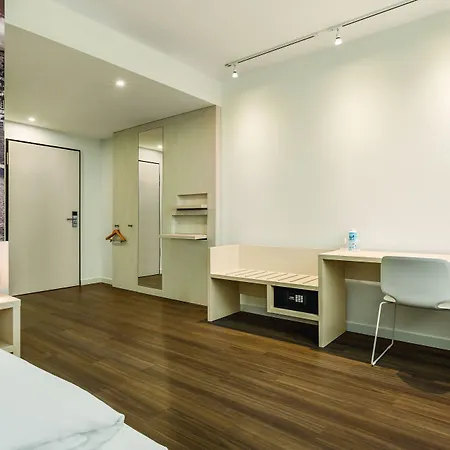 Premier - Neu Bei Premier 3*
