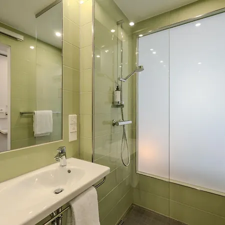 Premier Hotel