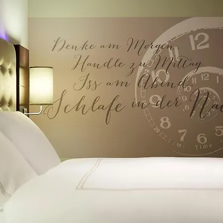 Premier Hotel