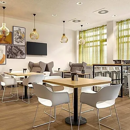 Premier Hotel 3*