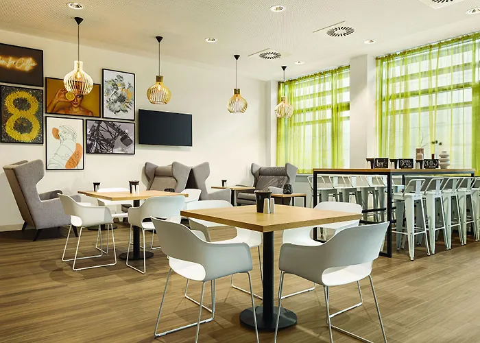 Super 8 By Wyndham Hotel Coblence