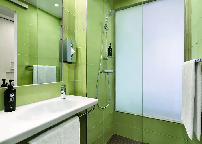 Super 8 By Wyndham Hotel 3*